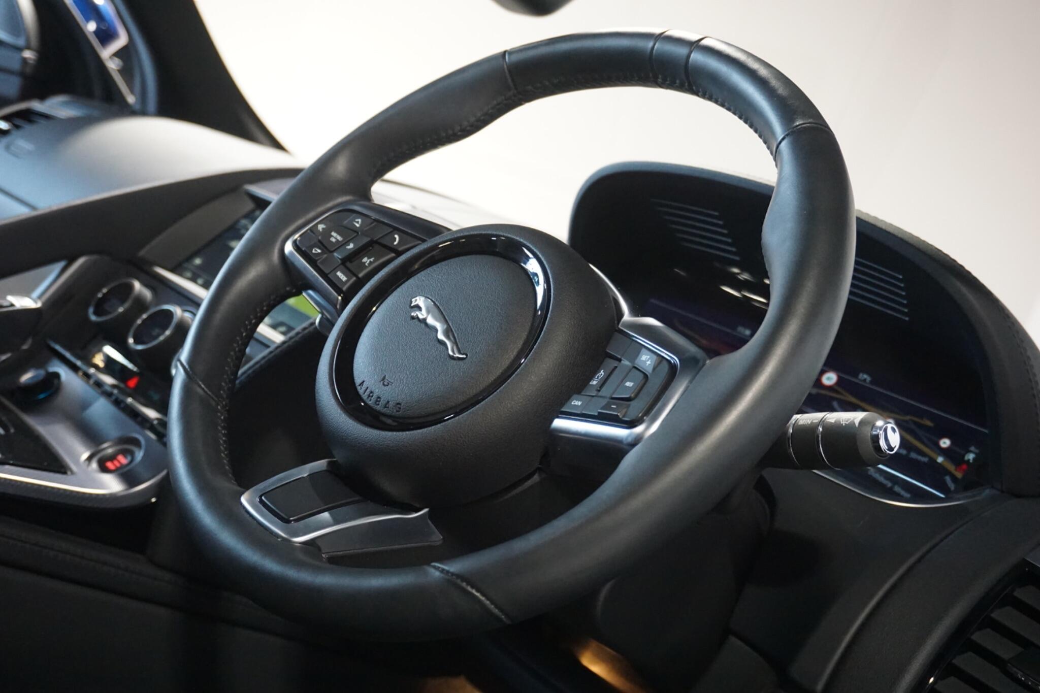 Jaguar F-Type 2.0i R-Dynamic Convertible 2dr Petrol Auto Euro 6 (s/s) (300 ps)